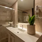 Premium Porto Otel Maía
