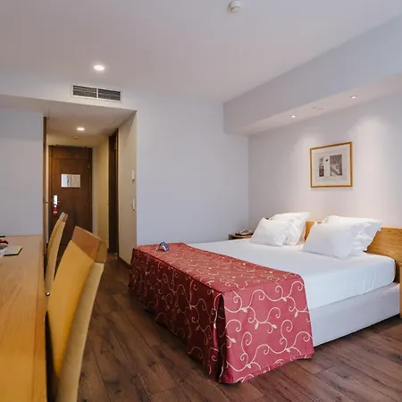 Premium Porto 4*