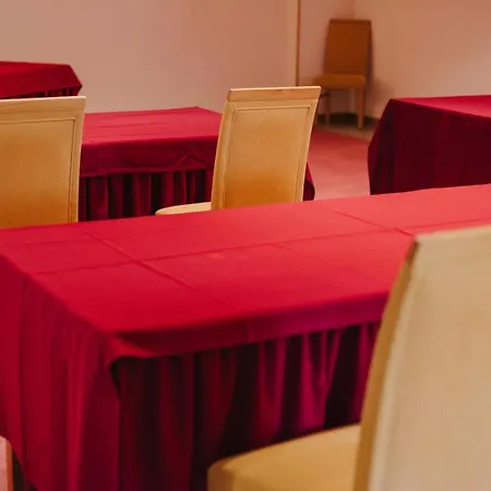Premium Porto Hotel 4*