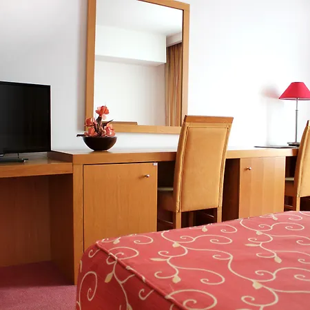 Premium Porto 4*