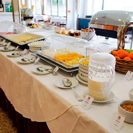 Hotel Premium Porto 4*