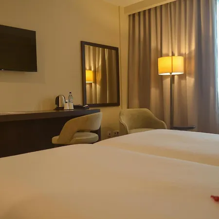 Hotel Premium Porto Maía