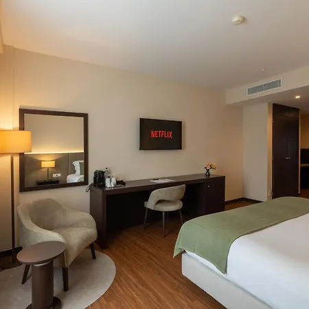 Hotel Premium Porto Maía