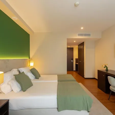 Premium Porto 4*