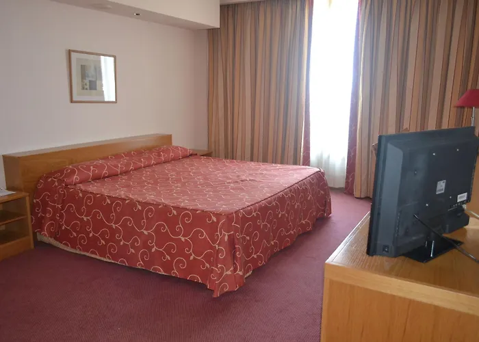 Premium Porto فندق Maía