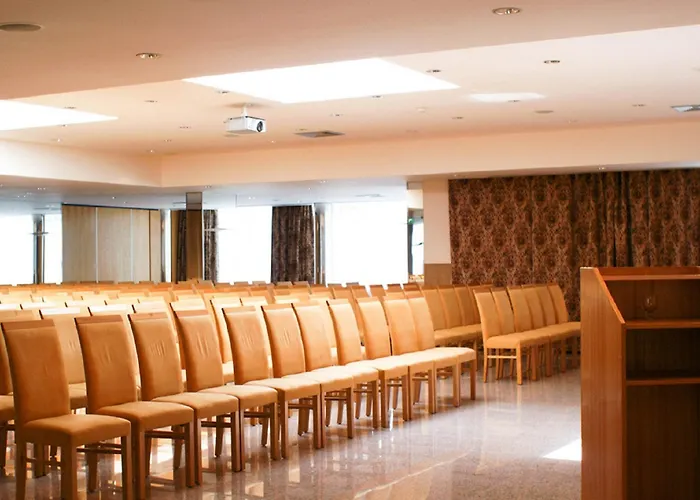 Premium Porto 4* Maía