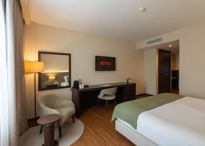 Hotel Premium Porto Maía